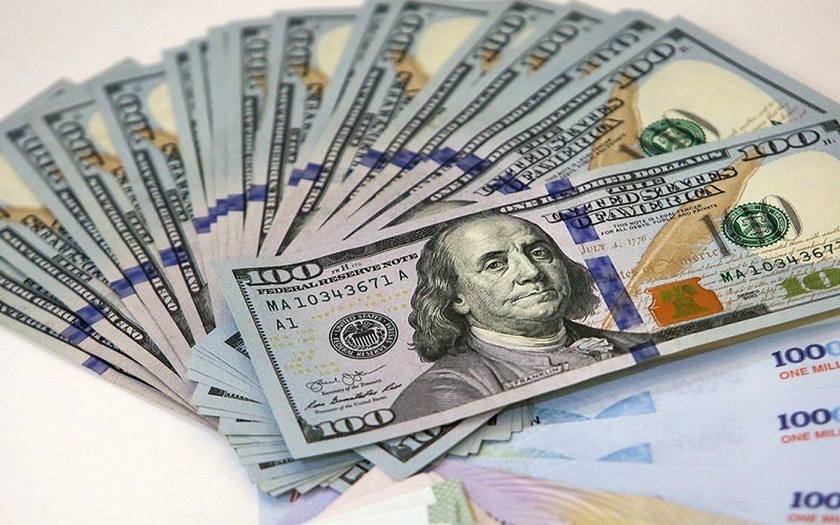 گلایه عارف از دولت قبل: «تکنرخی کردن ارز» یعنی سلامت اقتصاد