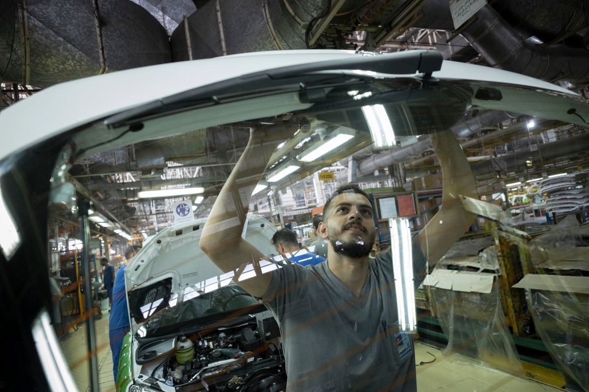 هشدار وزیر صمت به خودروسازان؛ گران نکنید!