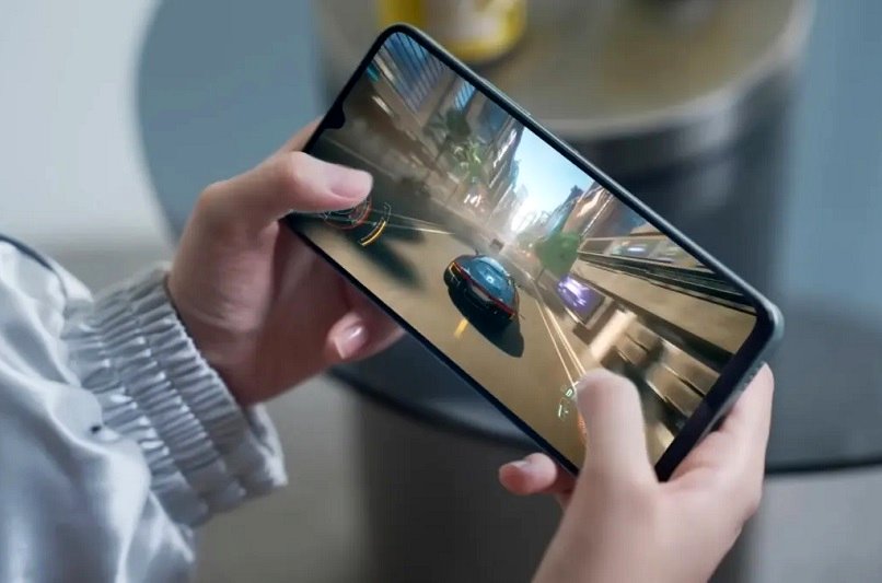 مقایسه A۱۷ و پوکو C۷۵؛ نبرد گوشی‌های اقتصادی در ایران