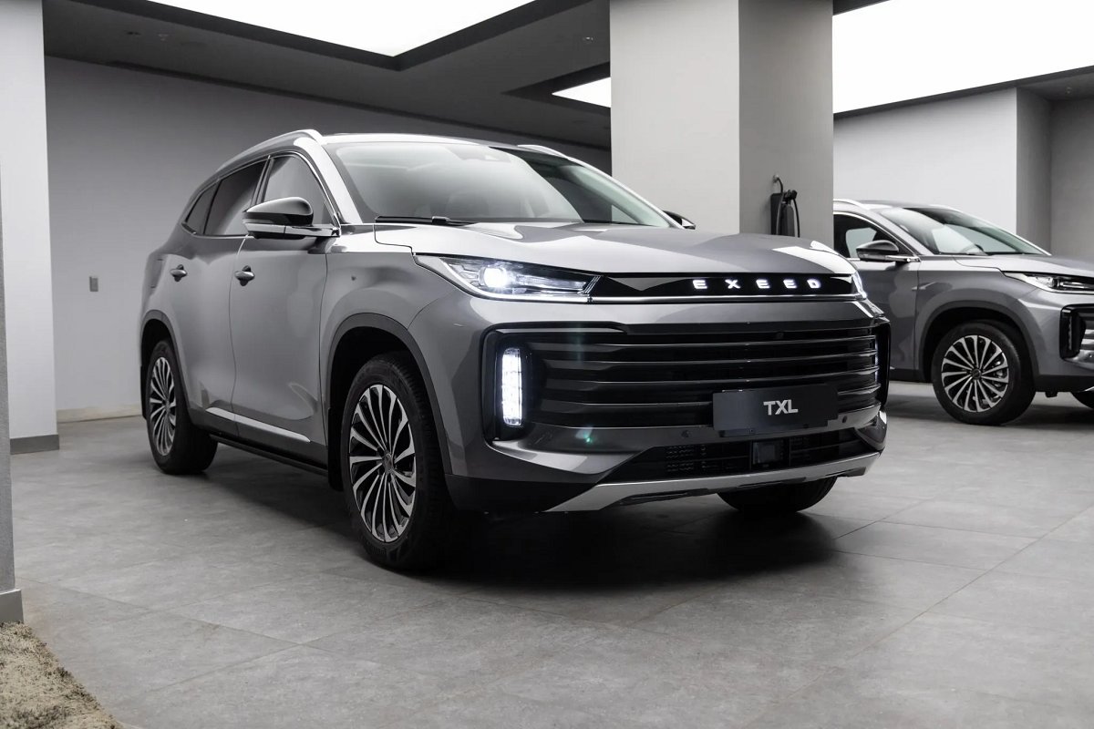 مقایسه اکستریم VX و سانتافه؛ بهترین شاسی‌بلند با چهار میلیارد