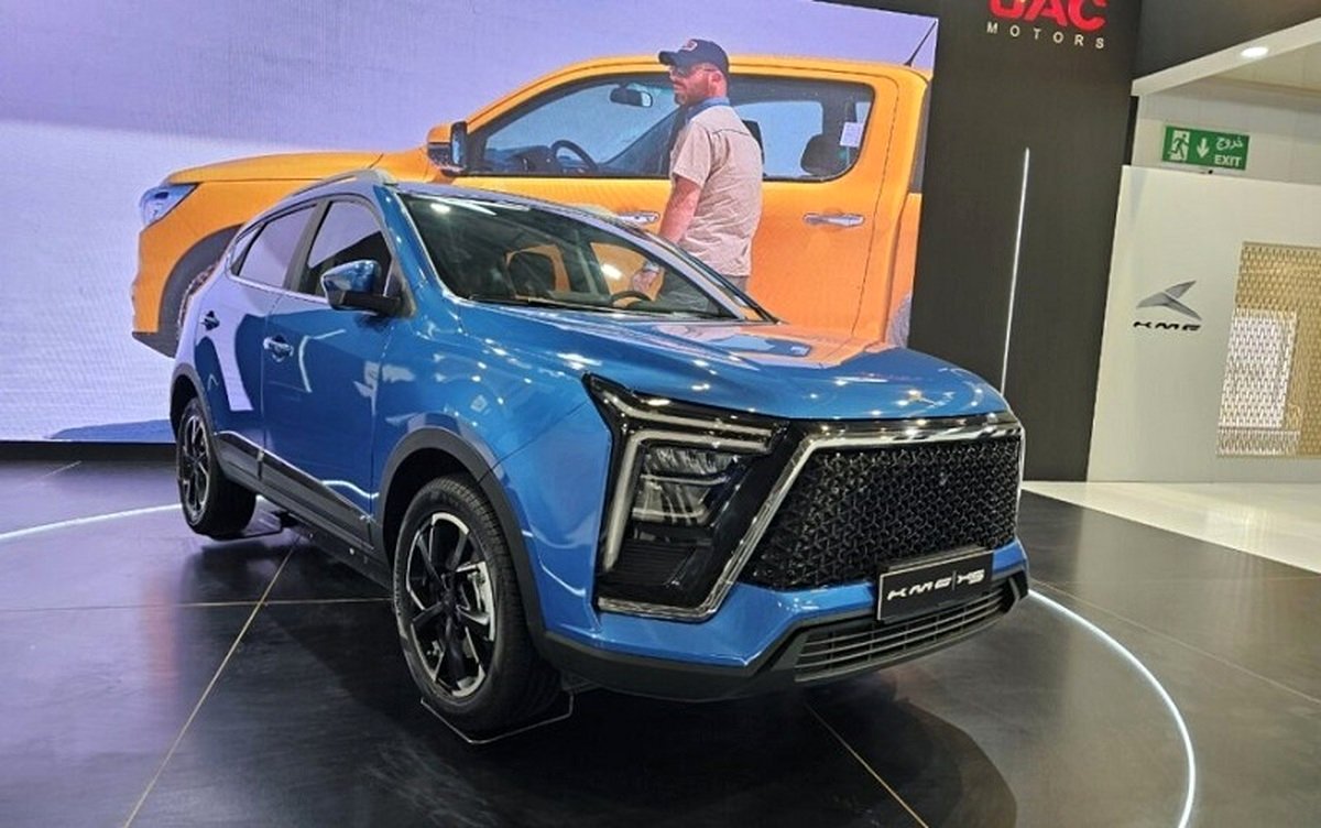 کی‌ام‌سی SR6؛ رقیب تازه‌نفس فونیکس FX و تیگو 7 پرو رونمایی شد