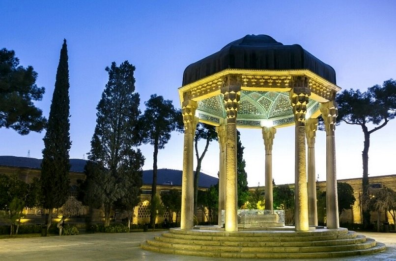 قیمت تور زمینی شیراز/ سه شب اقامت در هتل پنج ستاره چند؟