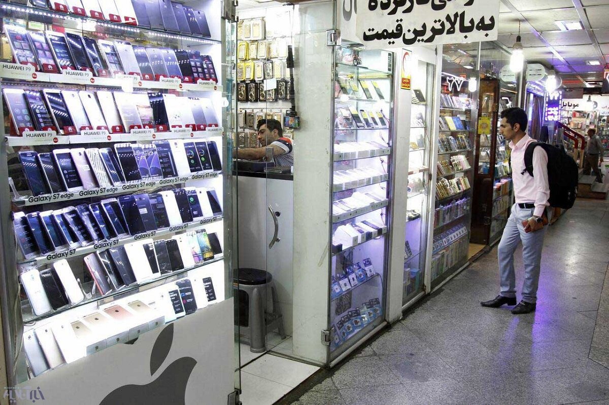 شوک به بازار موبایل/ منتظر افزایش قیمت‌ها باشیم؟