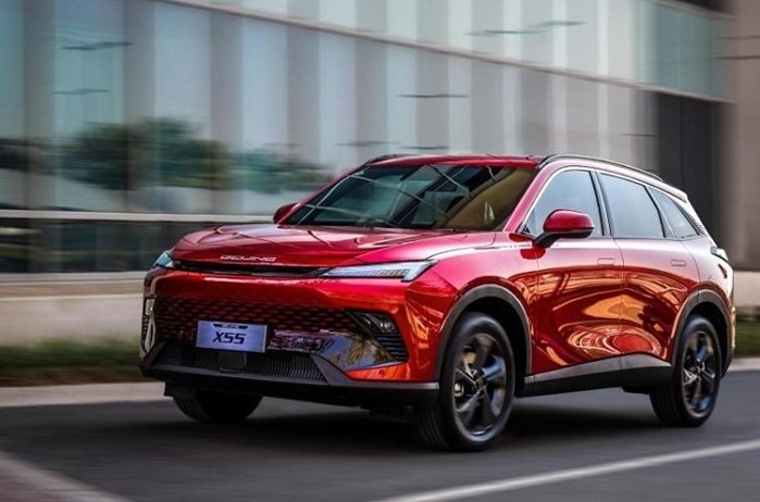 بایک X55 و X7؛ دو شاسیبلند جدید دیار خودرو در نمایشگاه خودرو اصفهان