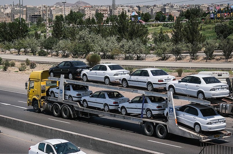 بازار خودرو به خواب رفت/ ثبات قیمت‌ها در غیاب مشتری