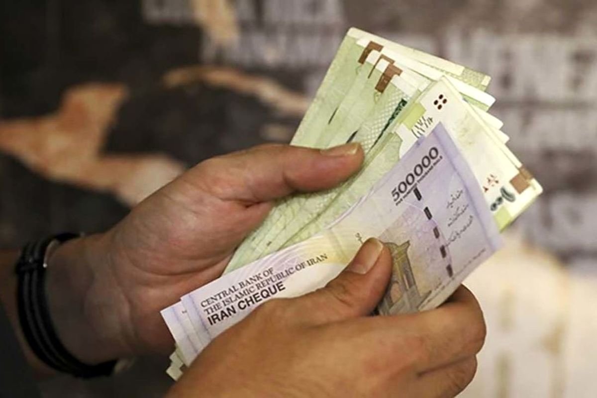 میزان افزایش حقوق کارمندان دولت رسما اعلام شد + جدول