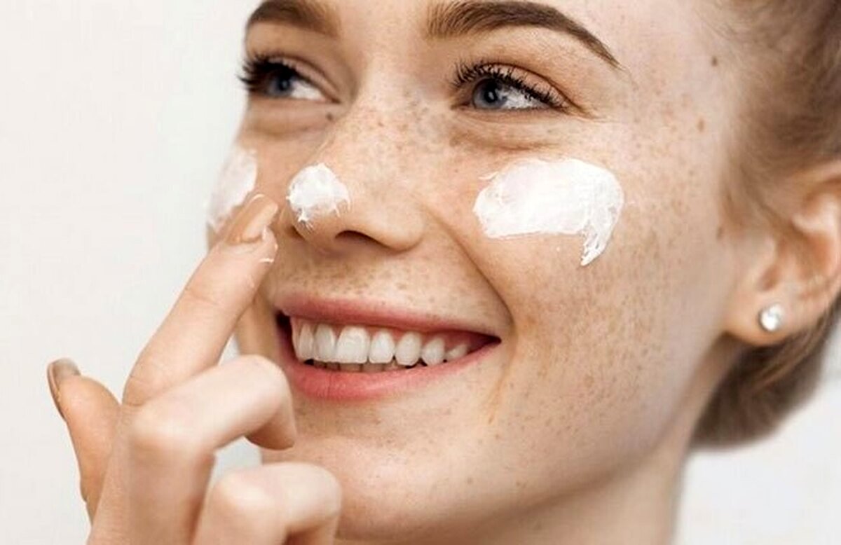 راهنمای خرید محبوبترین ضدآفتاب در بازار؛ از لافارر تا سانسیف