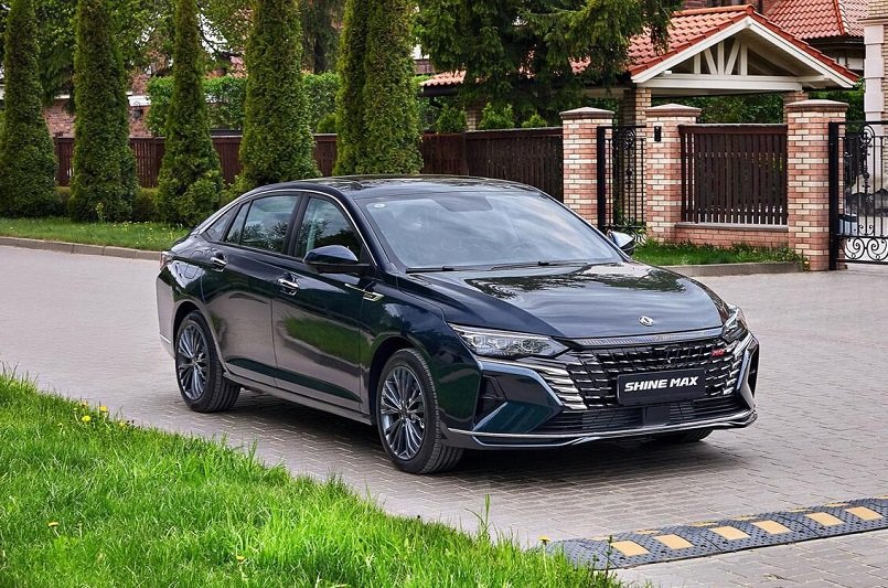 مقایسه شاین مکس و ونوسیا D60 پلاس؛ تقابل ارزان‌ترین خودرو وارداتی در بازار