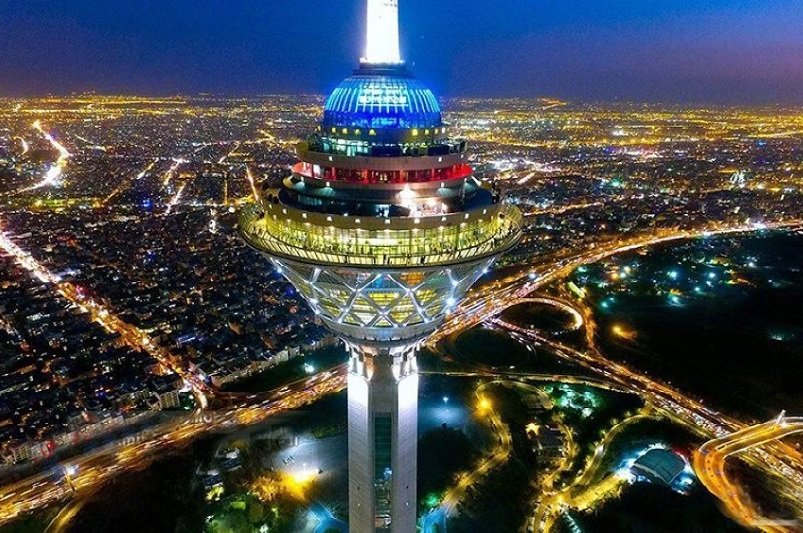 قیمت بلیط بازدید از برج میلاد نیم‌بها شد