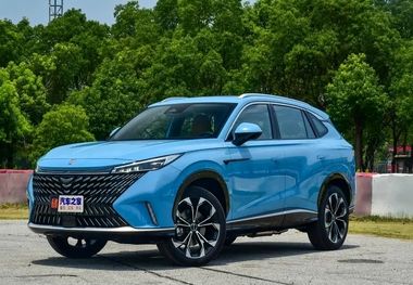 رووی eRX5؛ شاسی‌بلند وارداتی چقدر ارزش خرید دارد؟