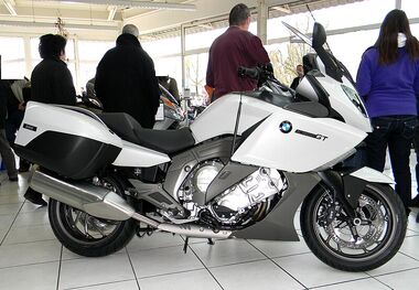 صفرتا 100 موتورسیکلت بی‌ام‌و K1600 GT