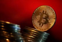 باد ترامپ خوابید؛ سقوط بیت‌کوین به پایین‌ترین سطح دوماهه! 