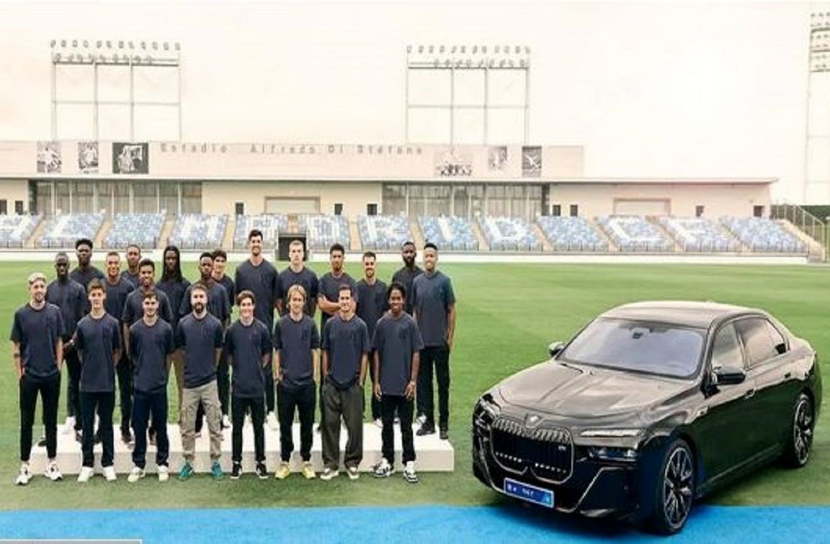 سورپرایز BMW برای رئالیها/ اهدای i۷ به امباپه و وینیسیوس