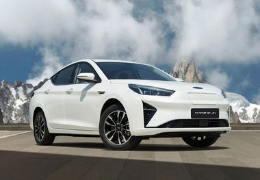  پیش‌فروش کی‌ام‌سی EJ7 پلاس؛ خرید سدان چینی با 1.9 میلیارد