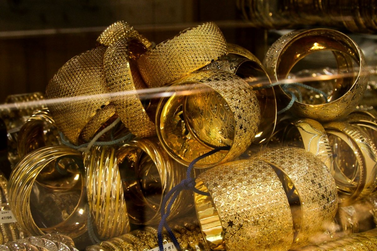 قیمت طلا ۱۸ عیار امروز پنجشنبه ۱۳ آذر ۱۴۰۴