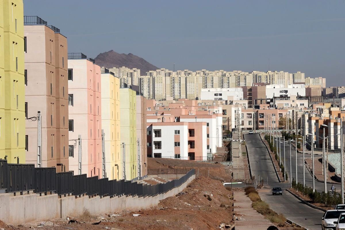ایران در عراق خانه میسازد