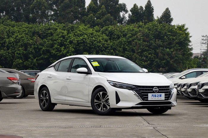 رقیب تویوتا کرولا وارد ایران شد (عکس)