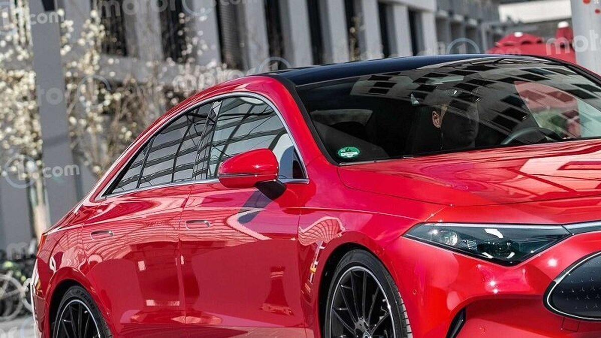 شاسیبلند برقی مرسدس بنز به ایران میآید (تصویر)