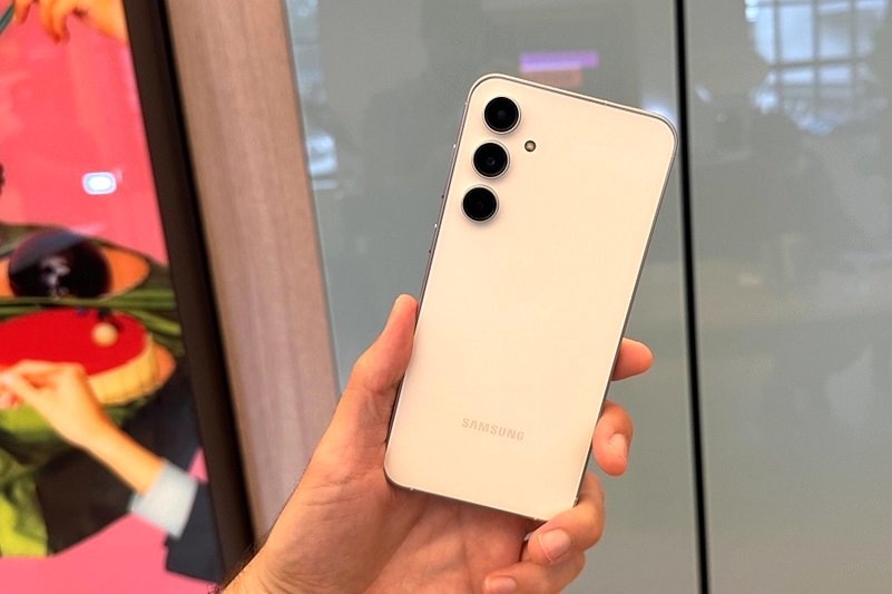 نتایج رسمی از بنچمارک S24 FE؛ شانه به شانه پرچمداران