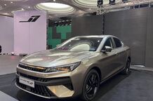 قیمت محصولات کرمان موتور؛ J7 نزدیک یک میلیارد تومان گران شد
