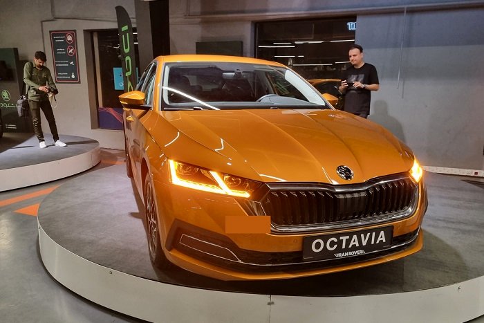 مقایسه مزدا ۳ پریمیوم ادیشن و اشکودا اکتاویا؛ تقابل سدانهای آسیایی و اروپایی