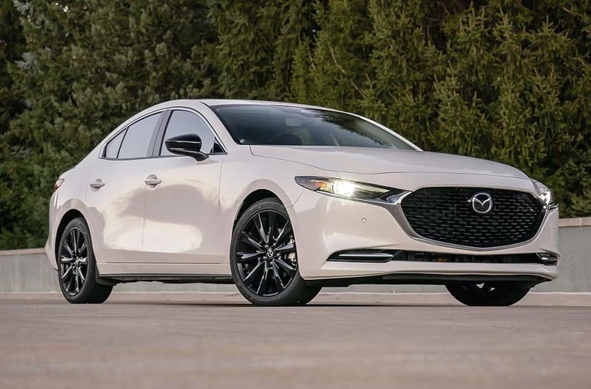 مقایسه هوندا سیویک و مزدا ۳ پریمیوم ادیشن؛ تقابل دو سدان پرطرفدار ژاپنی