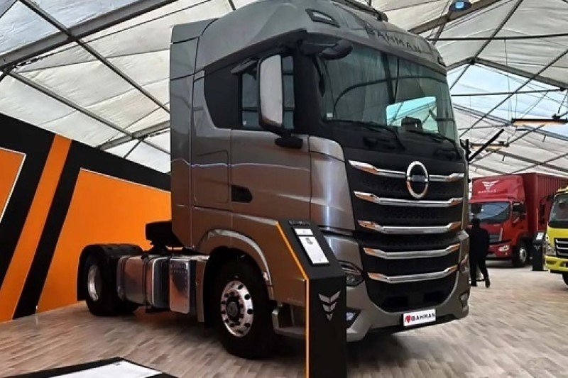 قیمت بایک X9 اعلام شد؛ بنز چینی چند؟