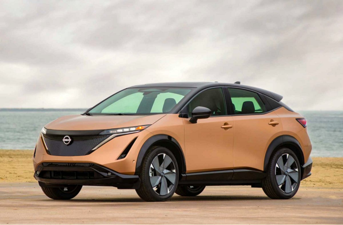 آریا؛ اولین نیسان برقی وارد ایران شد (عکس)