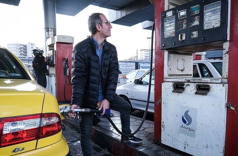 بنزین پنج هزار تومانی به تعویق افتاد