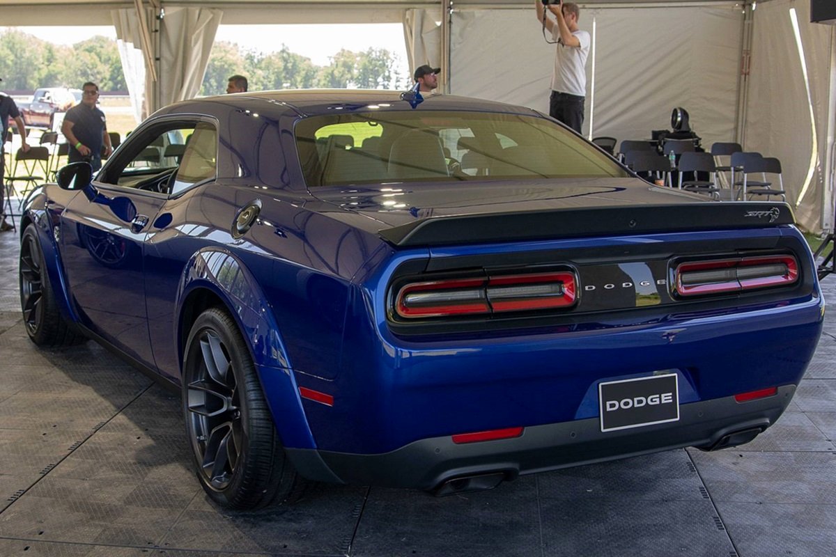 ببینید| چپ کردن خودرو شش میلیاردی آمریکایی در اصفهان!