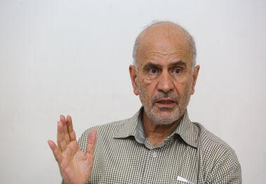 انتقاد فرشاد مومنی از اظهارات مثبت‌گرایانه مسئولان اقتصادی؛ رشد اقتصادی بسیار بی‌کیفیت است