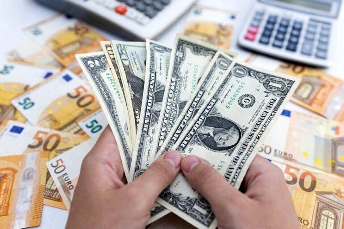 نوسانات بازار ارز زودگذر است/ افزایش قیمت دلار دلایل اقتصادی ندارد