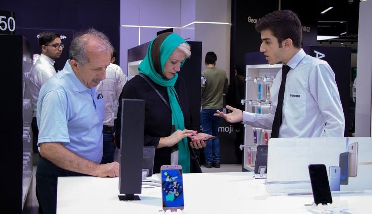 پشت سر شش موبایل پرفروش زیر ۱۰ میلیون چه میگویند؟