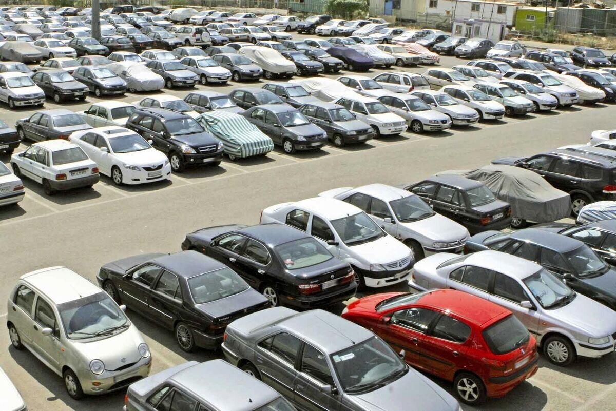 قیمت روز خودرو دوشنبه 5 آذر/ جهش 30 میلیونی دناپلاس در بازار 