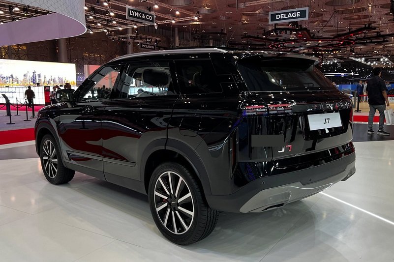 لوکانو 7؛ شاسیبلند جدید چینی در ایران