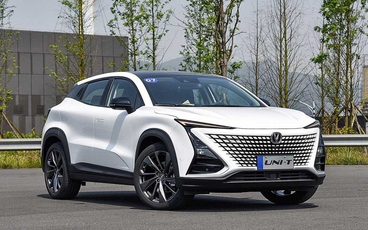 خودرو‌های وارداتی گران شدند