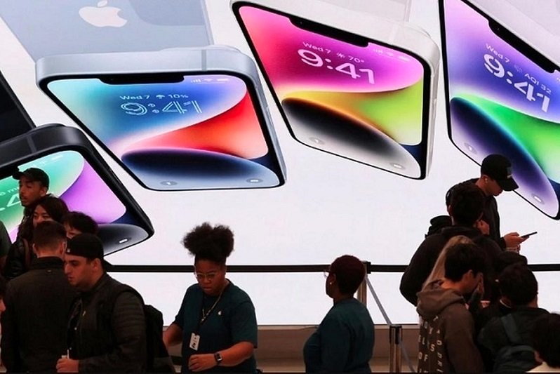 قیمت آیفون امروز سه‌شنبه 29 خرداد/ انفجار قیمت آیفون!