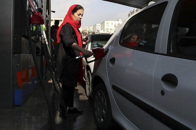 تکلیف قیمت بنزین در سال 1403 یکسره شد