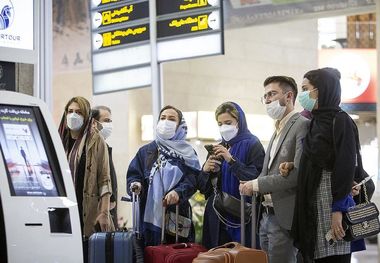 پروازهای داخلی و خارجی همچنان در ایستگاه توقف