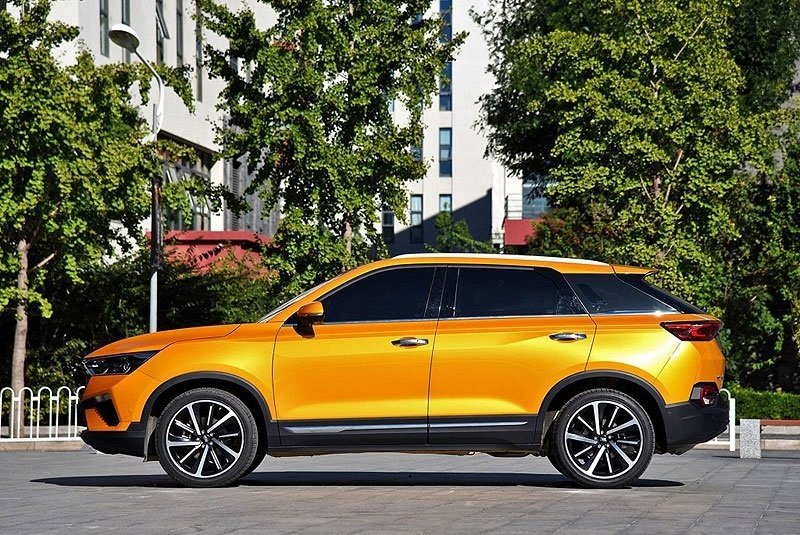 بستیون T77؛ مورد عجیب رقیب لاماری‌ایما در بازار