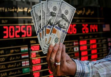 قیمت دلار امروز سه شنبه 7 فروردین 1403