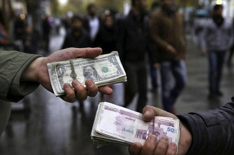 قیمت دلار امروز دوشنبه 21 خرداد 1403/ سود 23 درصدی مسافران خارجی‌