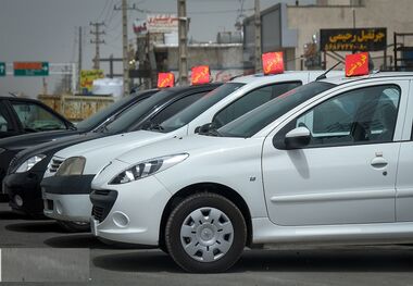 دلار ۱۹۰ هزار تومانی هم بازار خودرو را تکان نداد