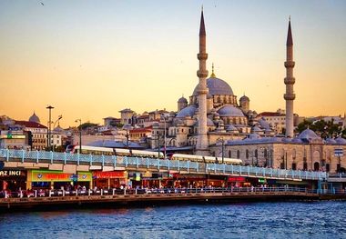 قیمت تور هوایی استانبول چقدر است؟