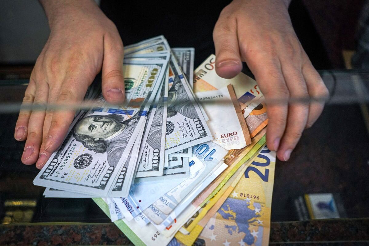 پیش‌بینی قیمت دلار؛ ثبات بازار تا کجا ادامه دارد؟