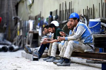 سقوط ۶۵ درصدی ارزش دلاری دستمزد در ۱۵ سال