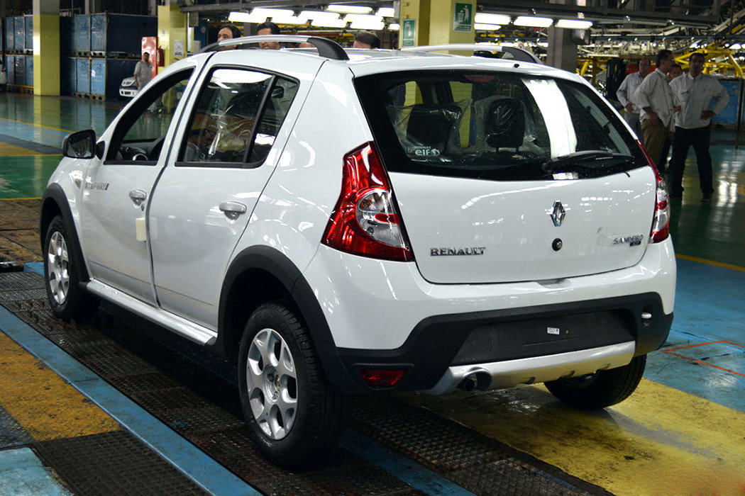 با چند میلیون تومان می‌توانیم ساندرو بخریم؟