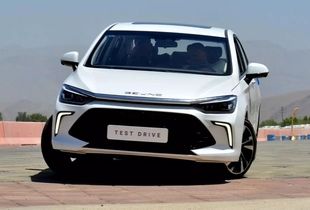 بایک بیجینگ U۵ پلاس؛ همه‌چیز درباره رقیب کم‌مصرف دنا و تارا