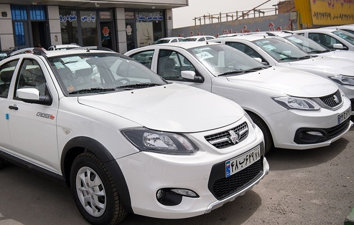 قیمت ساینا امروز پنجشنبه ۱۳ دی ۱۴۰۳/ ارزان‌ترین سواری ایرانی چند؟ 