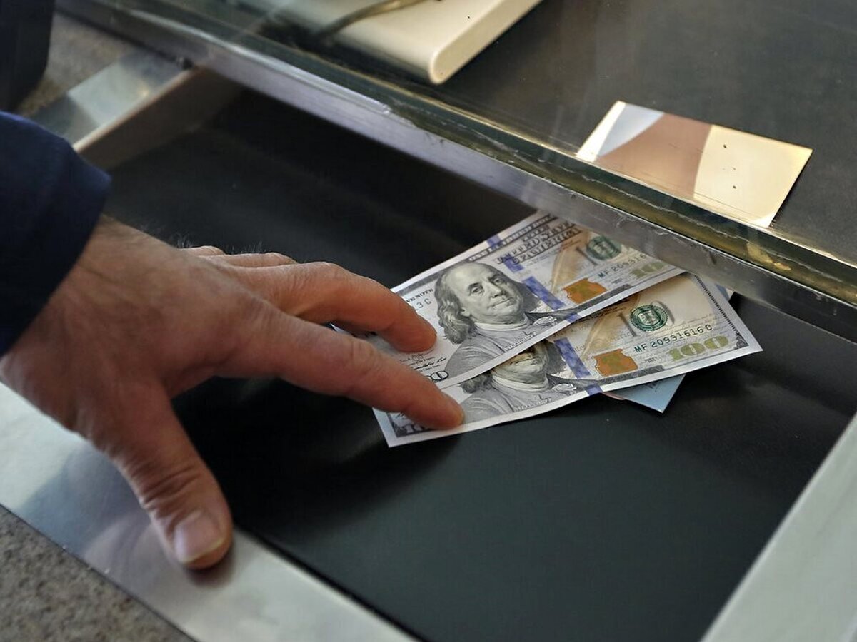 قیمت دلار امروز 5 اردیبهشت 1403